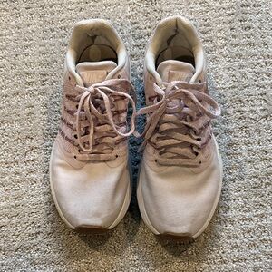 Nike Women's Light Pink Running Sneakers